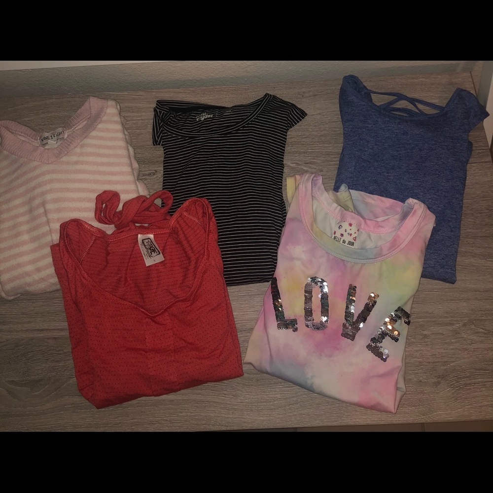 Lot of girls Large